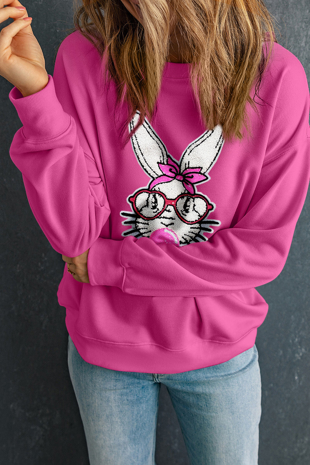 Sweat-shirt à épaules tombantes avec motif lapin à sequins et motif bonbon Bubble Gum