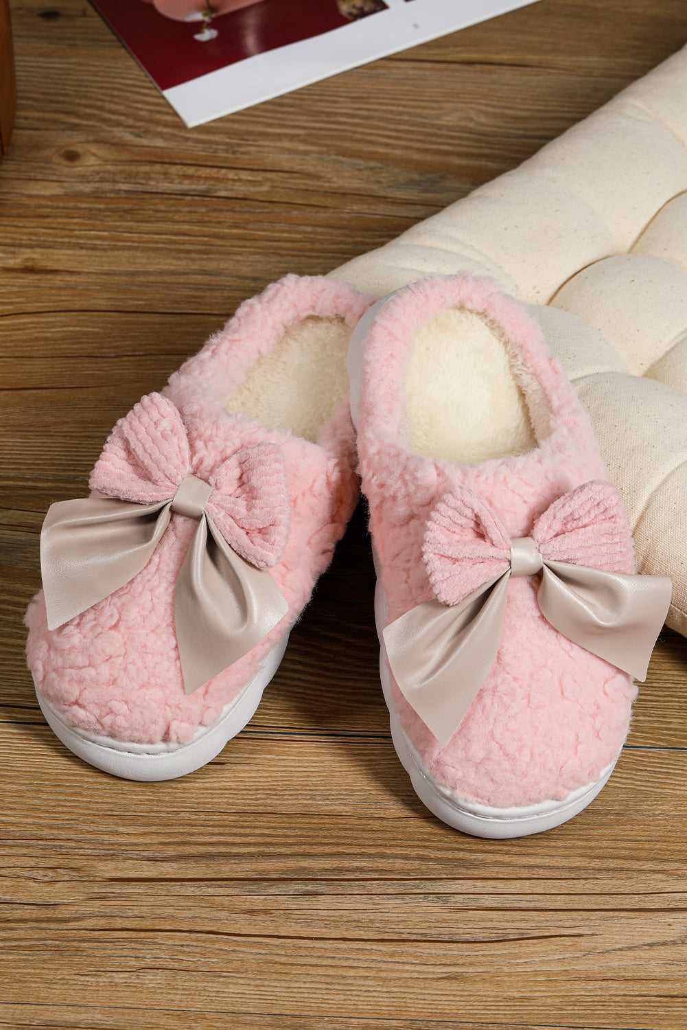 Camel Contrast Bowknot Applique Plush Winter Slippers