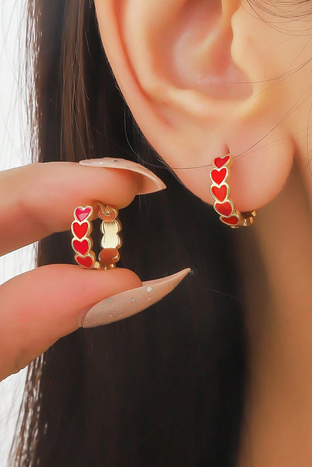 Boucles d’oreilles créoles coeur de la Saint-Valentin blanc