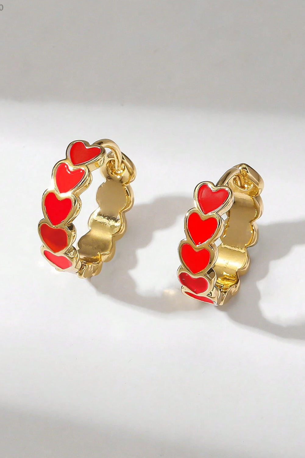 Boucles d’oreilles créoles coeur de la Saint-Valentin blanc