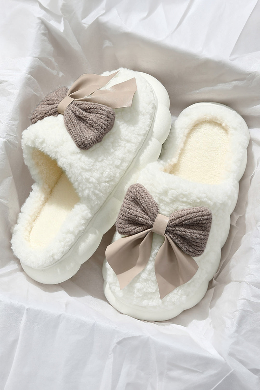 Camel Contrast Bowknot Applique Plush Winter Slippers