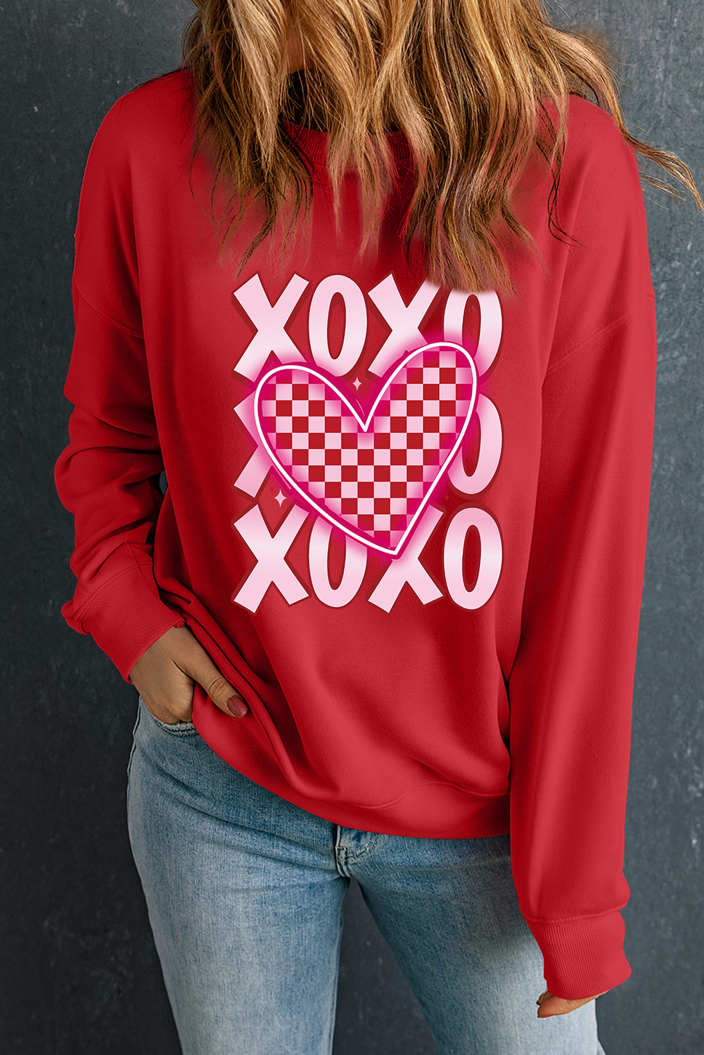 Red Valentine Checkered Heart XOXO Graphic Crewneck Sweatshirt