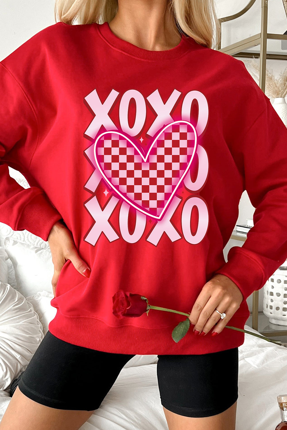 Red Valentine Checkered Heart XOXO Graphic Crewneck Sweatshirt