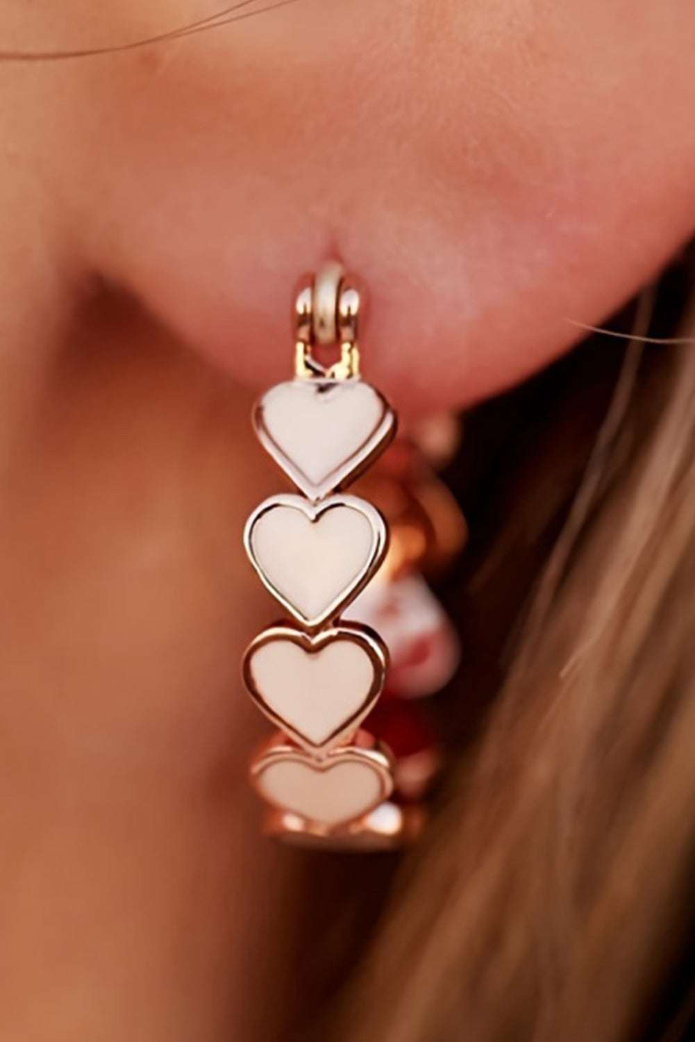 Boucles d’oreilles créoles coeur de la Saint-Valentin blanc